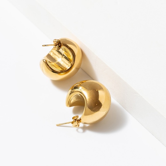 Gold Drop Earrings*Lightweight Earrings*High Gloss Design*Waterproof Sweatproof - Picture 4 of 4